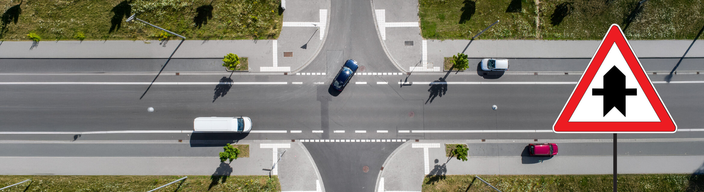 Tali Yol Ne Demek? Tali Yol Levhasının Anlamı ve Önemi